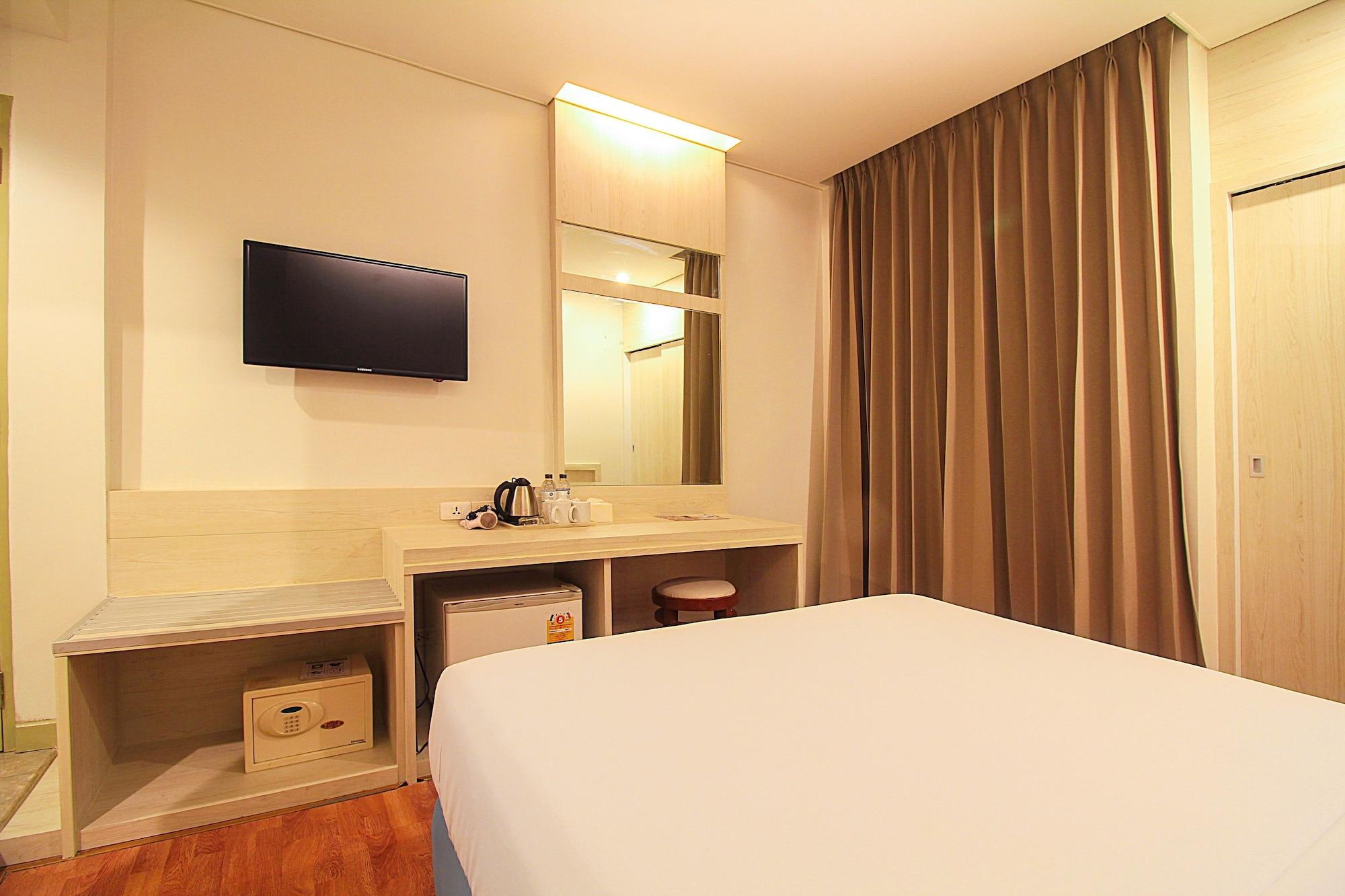 Ten Stars Hotel Bangkok Zewnętrze zdjęcie