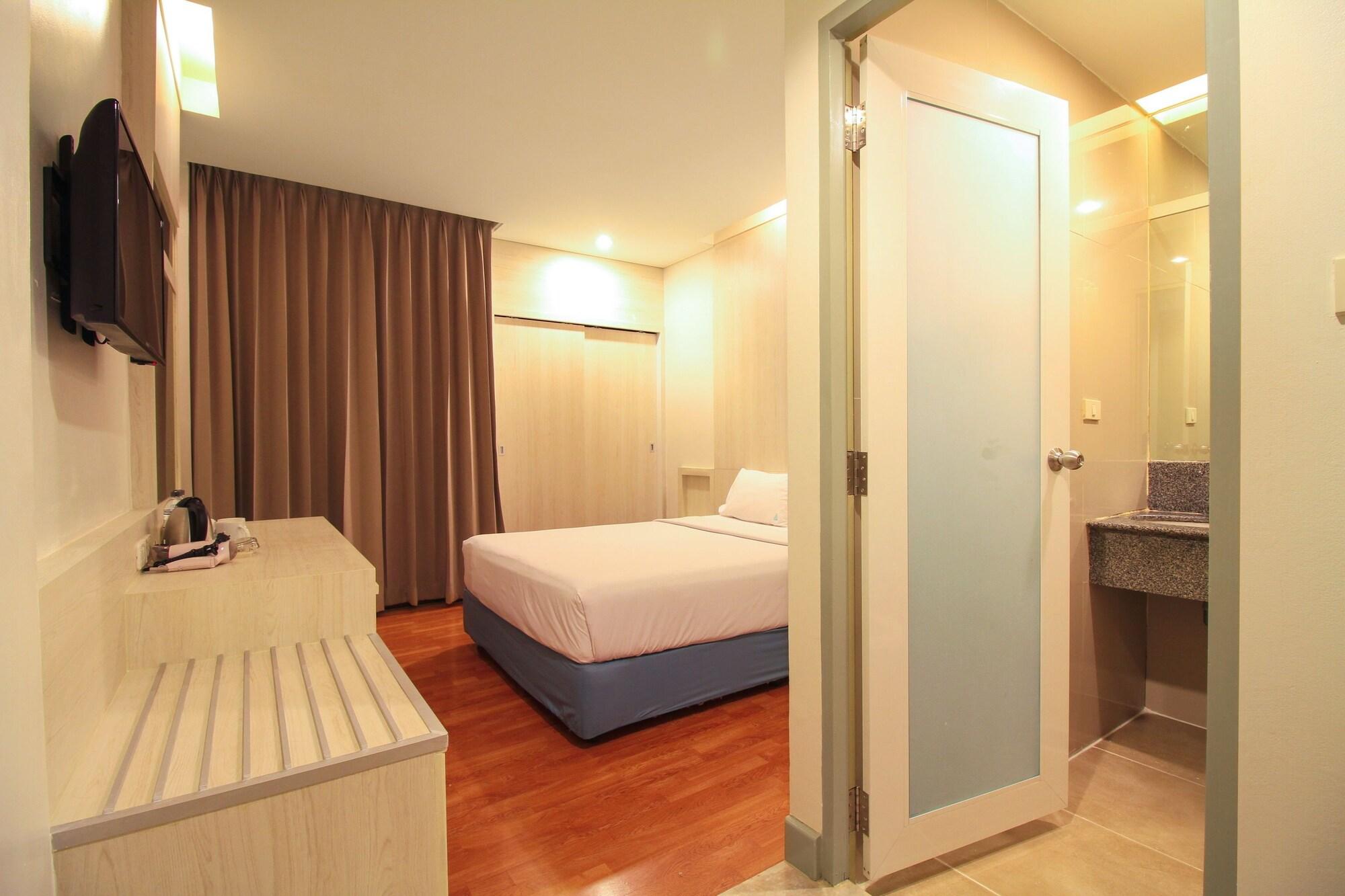 Ten Stars Hotel Bangkok Zewnętrze zdjęcie