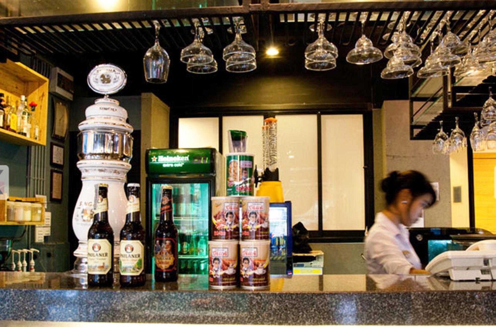 Ten Stars Hotel Bangkok Zewnętrze zdjęcie